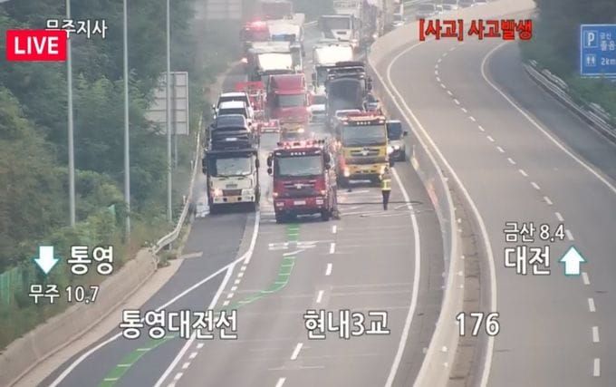 충남도, 경남 가뭄 지원 가던 소방차 고속도로 차량화재 신속 진압 post image