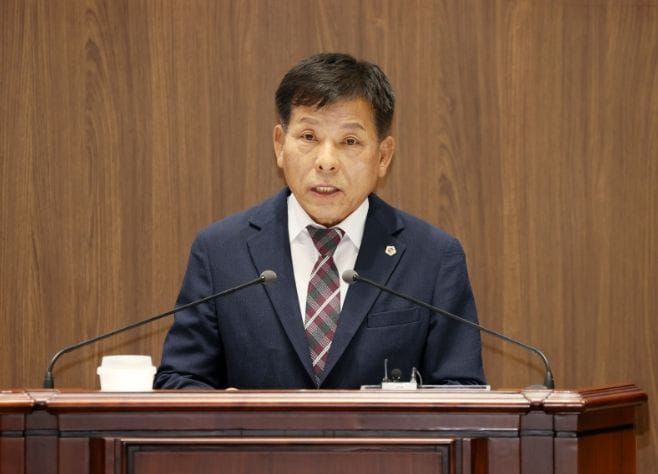 충남도의회 김영춘 의원 “스마트팜, 시설 확대서 ‘수익 중심’ 전환해야” post image