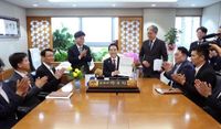 충남도 충효예 충청정신·통하는 도지사실 ‘1호’ 결재 post image
