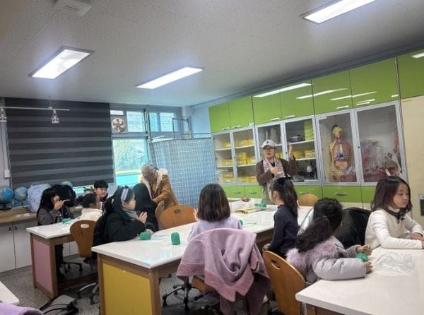 “학교 끝나면 농장으로 출석해요” 부여군, 온돌봄 연계 농촌체험 프로그램 운영 post image