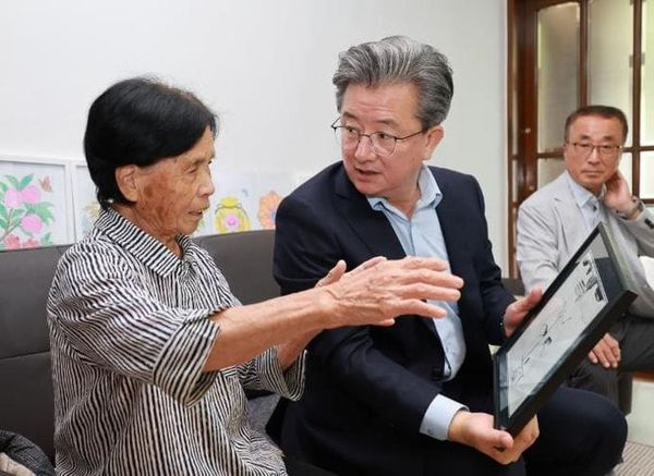유성구, 제81주년 광복절 앞두고 독립유공자 유족 위문 post image