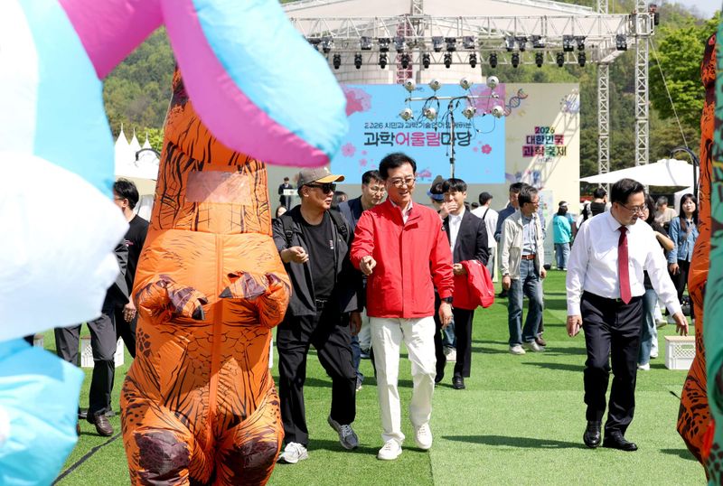 대전시의회 조원휘 의장 “시민과 과학이 함께 걷다” post image