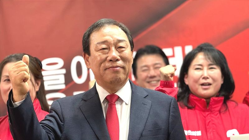 "기적에서 완성으로"... 최민호 세종시장, 재선 출마 선언. "지난 4년은 나에게 40년!" post image