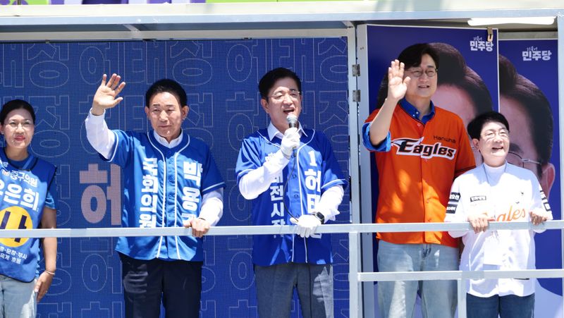 허태정 "선거 마지막 48시간, 시민의 일터로" post image