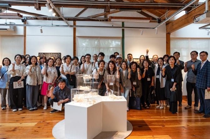 세종시문화관광재단, 창립 10주년 기념전시 '열 해의 매듭:마주한 실, 나아갈 길' 개막식 성황리 개최 post image