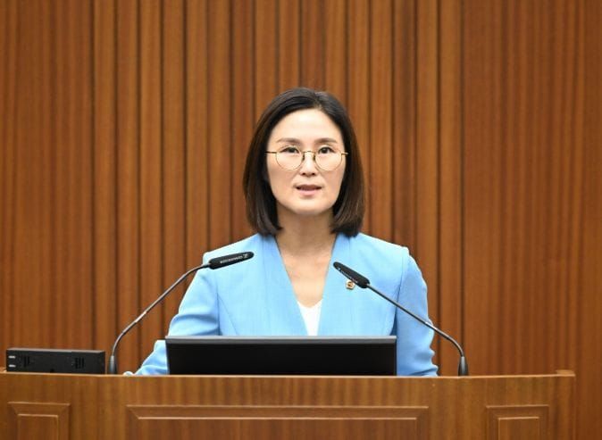 세종시의회 김현미 의원, “제5대 의회·5기 시정, '도덕성·투명성·합리성'으로 시민 신뢰 얻어야” post image