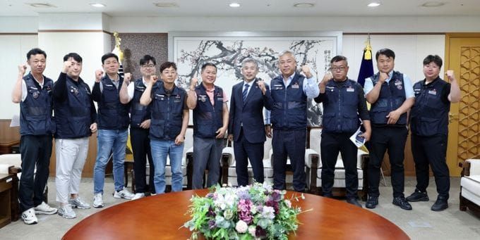 충남도의회 조철기 의장, 노동조건 개선 위한 현장 목소리 경청 post image