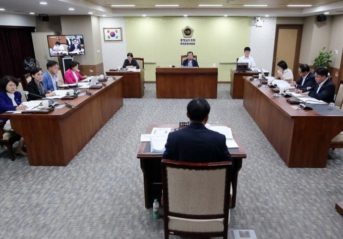 충남도의회 행정문화위원회 “체육단체·체육지도자 지원 현실화해야” post image