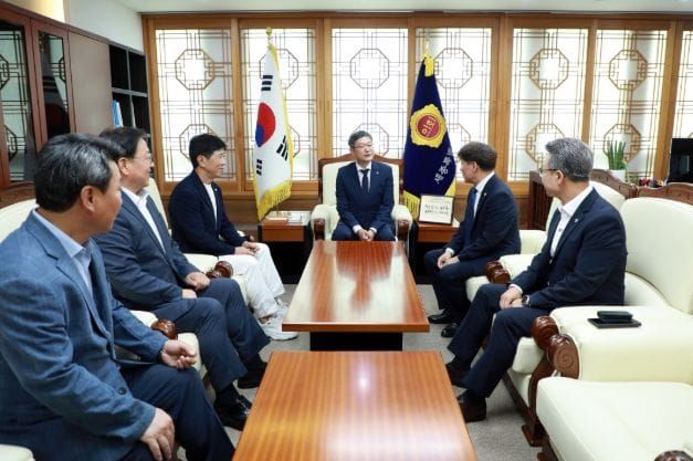 세종시의회 안신일 의장, 경기·인천시의회 방문단 접견 post image