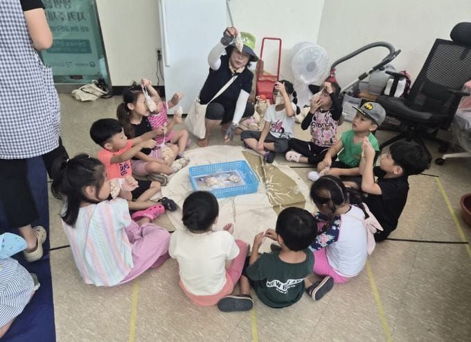 ‘휴양림에서 나무랑 놀자!’ 논산시 ‘조물조물 나무놀이터’ 성황 post image