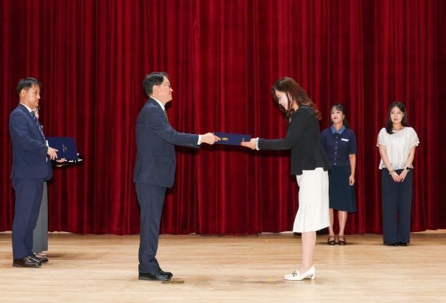 대전시교육청, 2026년 상반기 적극행정 우수공무원 시상 post image