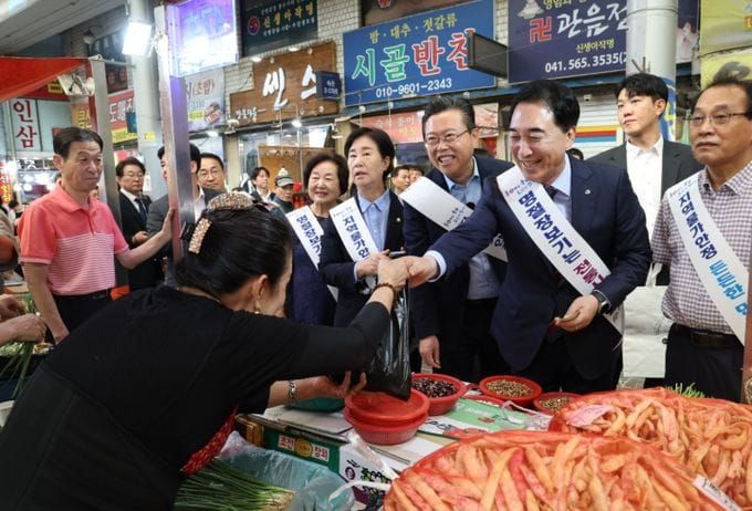 박수현 지사, 추석 앞두고 도민과 소통 post image
