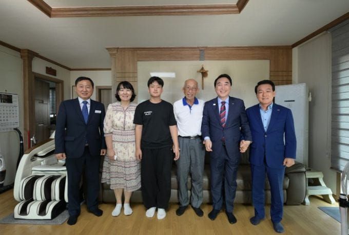 백성현 논산시장, 박수현 충남도지사와 추석 맞아 현장 행보 post image