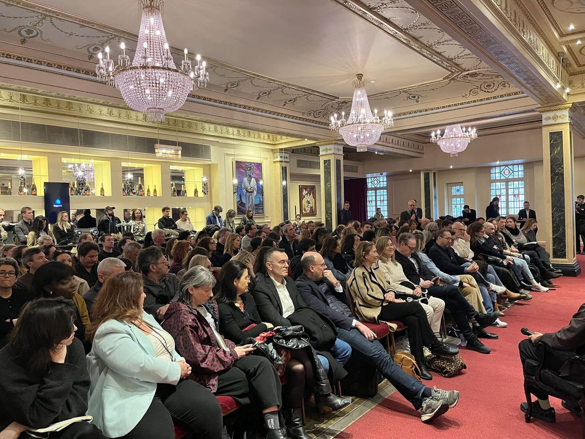 Faut-il travailler avec YouTube ? en direct du débat USPA X Mediaclub