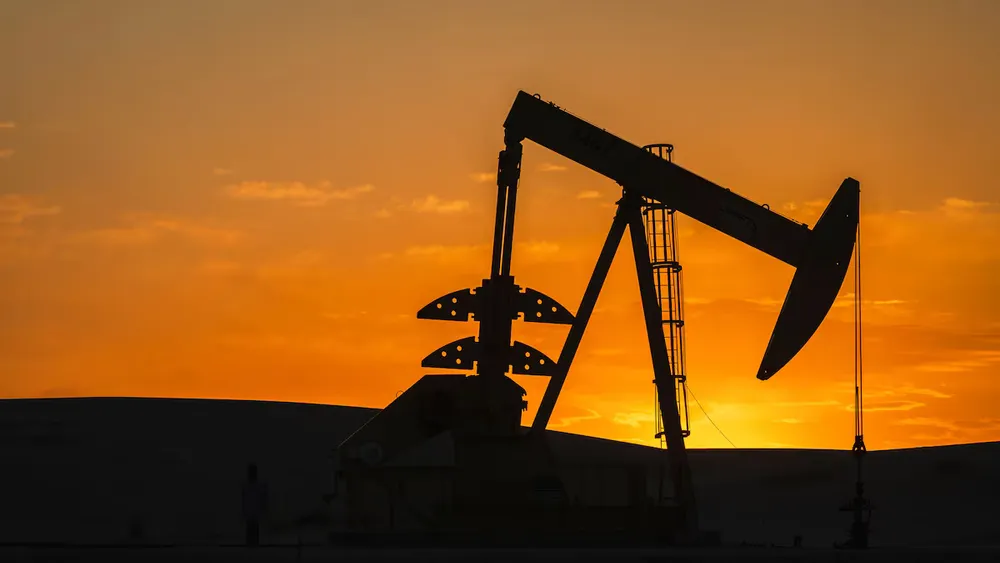 Las reservas mundiales de petróleo podrían cubrir solo seis meses de una guerra prolongada entre Estados Unidos e Irán
