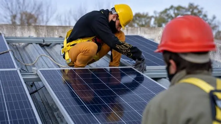 Paraguay prepara la apertura de su mercado eléctrico al sector privado