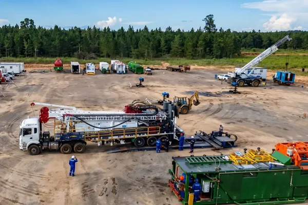 Exclusiva: Aldyl Energía moviliza el taladro H-108 al Campo Uverito para reactivar 13 pozos