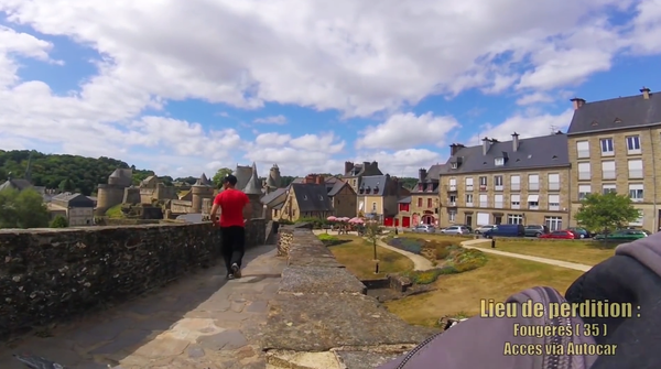 Grosse ambiance et balade médiévale à Fougères, la ville du Joueur du Grenier !