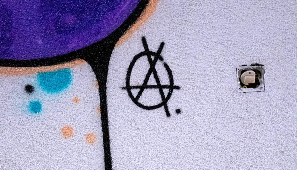 Behind Enemy Lines: An Excursion Into Parallel Societies post image