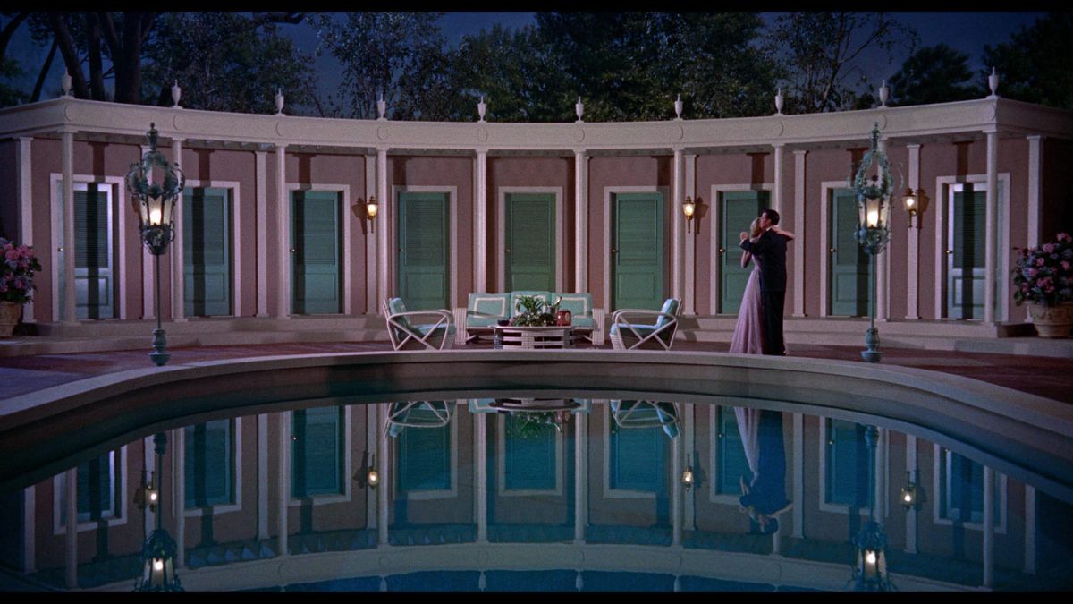 Love Among the Swells