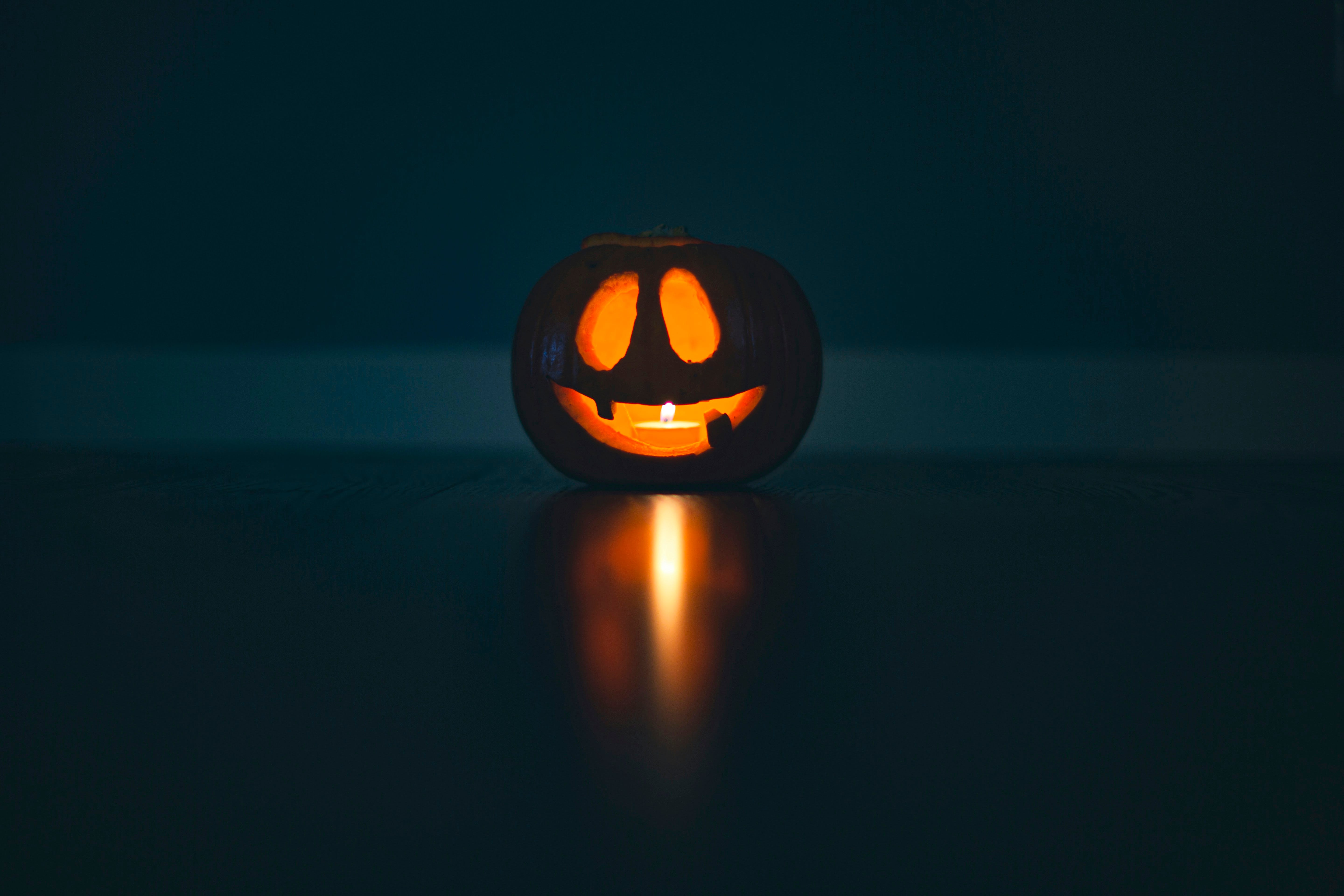 Immersive Review Rundown: The One With Spooky Comic Books & The Titanic