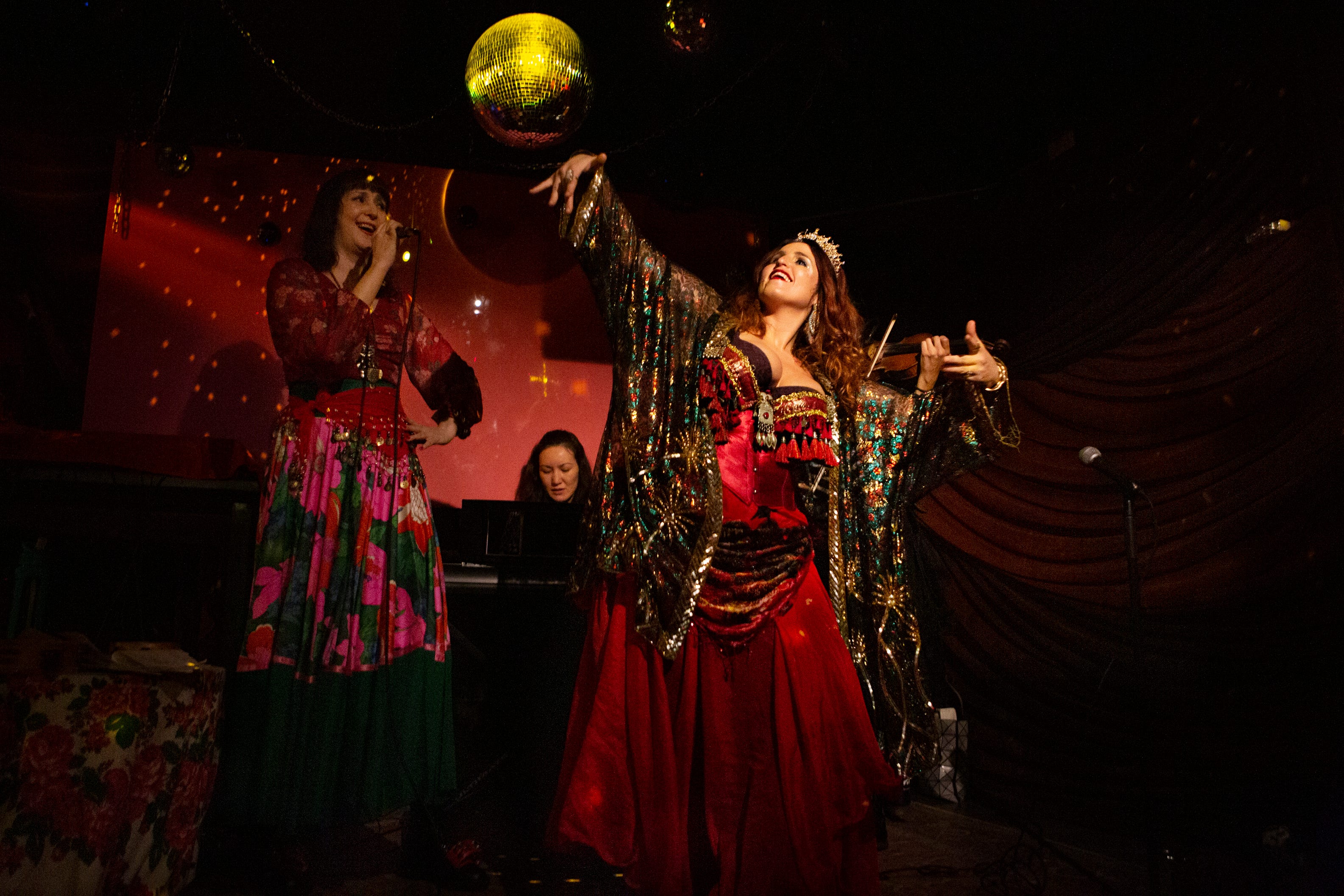 ‘Bon Voyage Aloha’ Sends Us To Russia, With Love (Review)