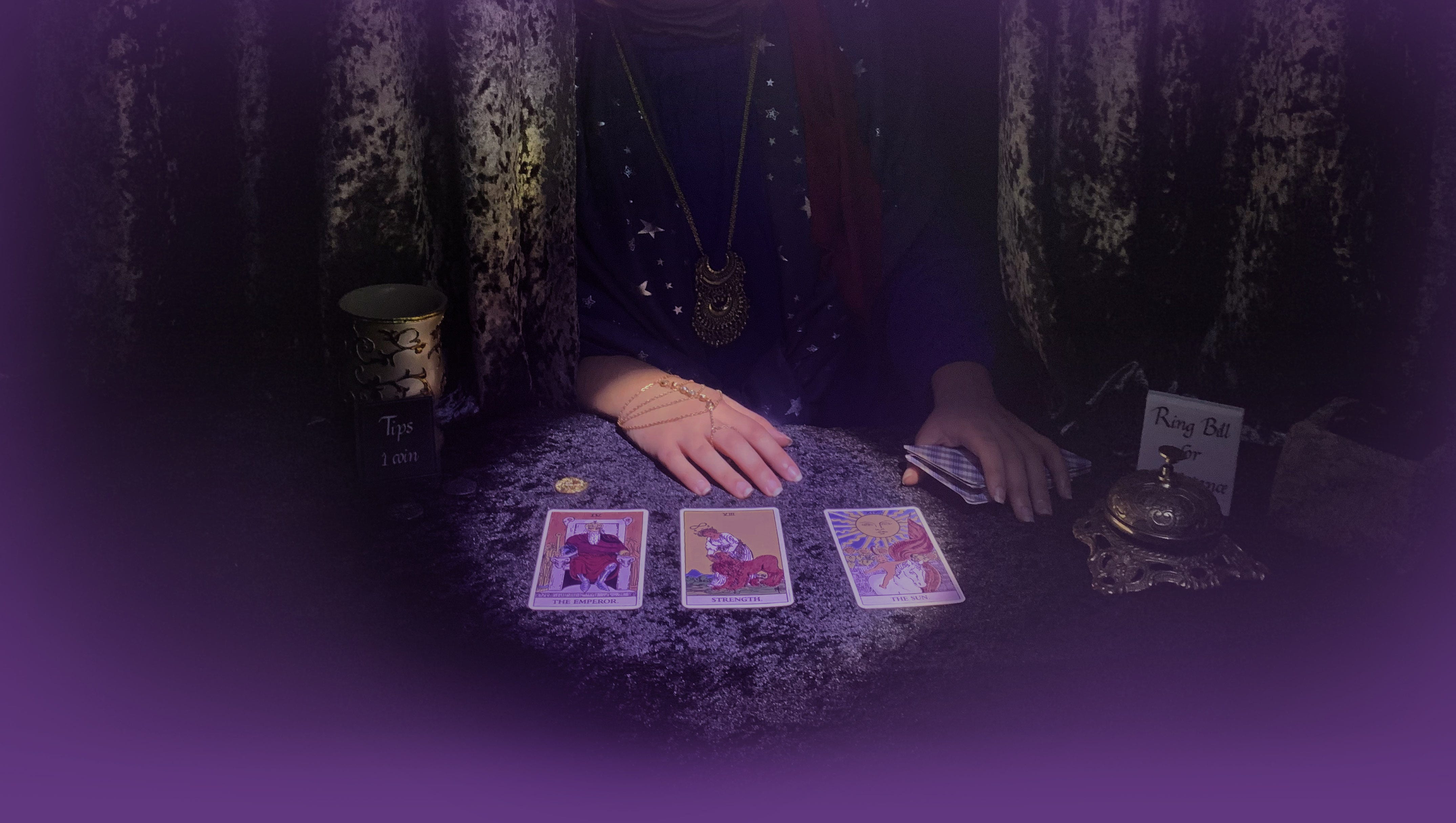 LA: The Fortune Teller