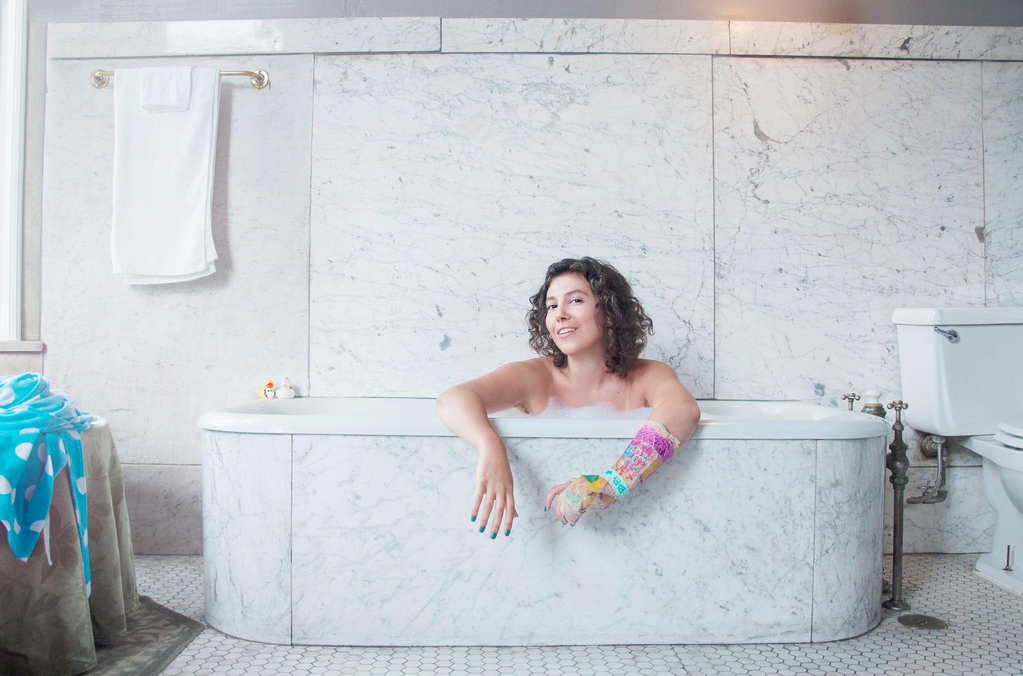 Charlotte, NC: Broken Bone Bathtub