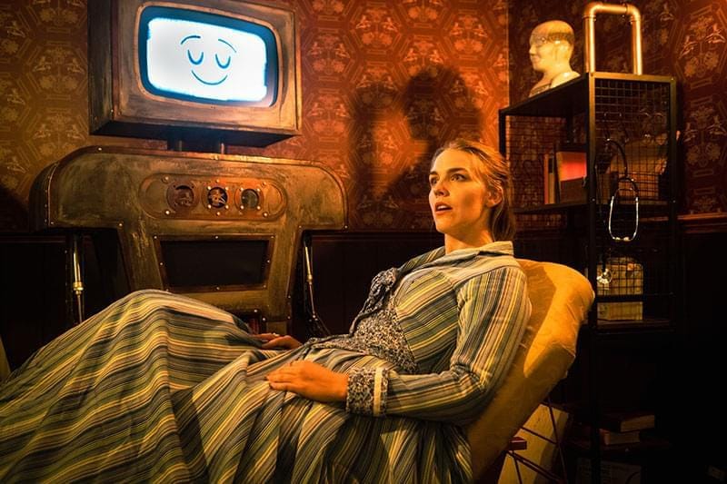 Review Rundown: A Victorian Sèance in NYC & Steampunk Americana in London