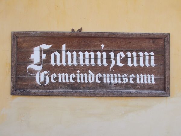 Emlékek nyomában - új kiállítás a Falumúzeumban