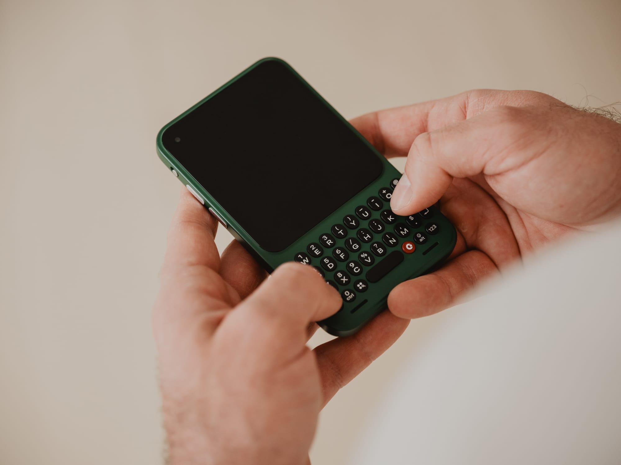 Os BlackBerry morreram. A ideia não. Eis o Clicks Communicator