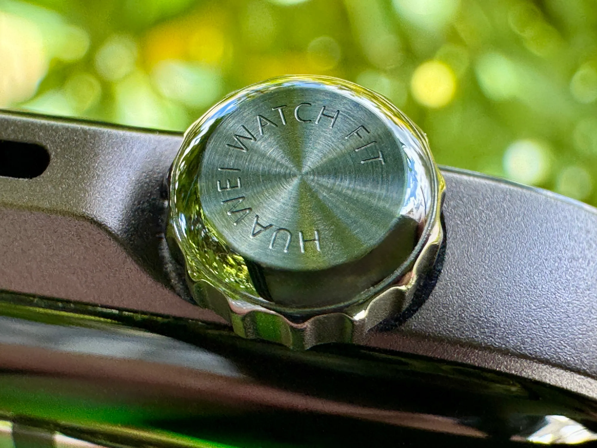 Coroa giratória (botão Home) do Huawei Watch Fit 5 Pro.