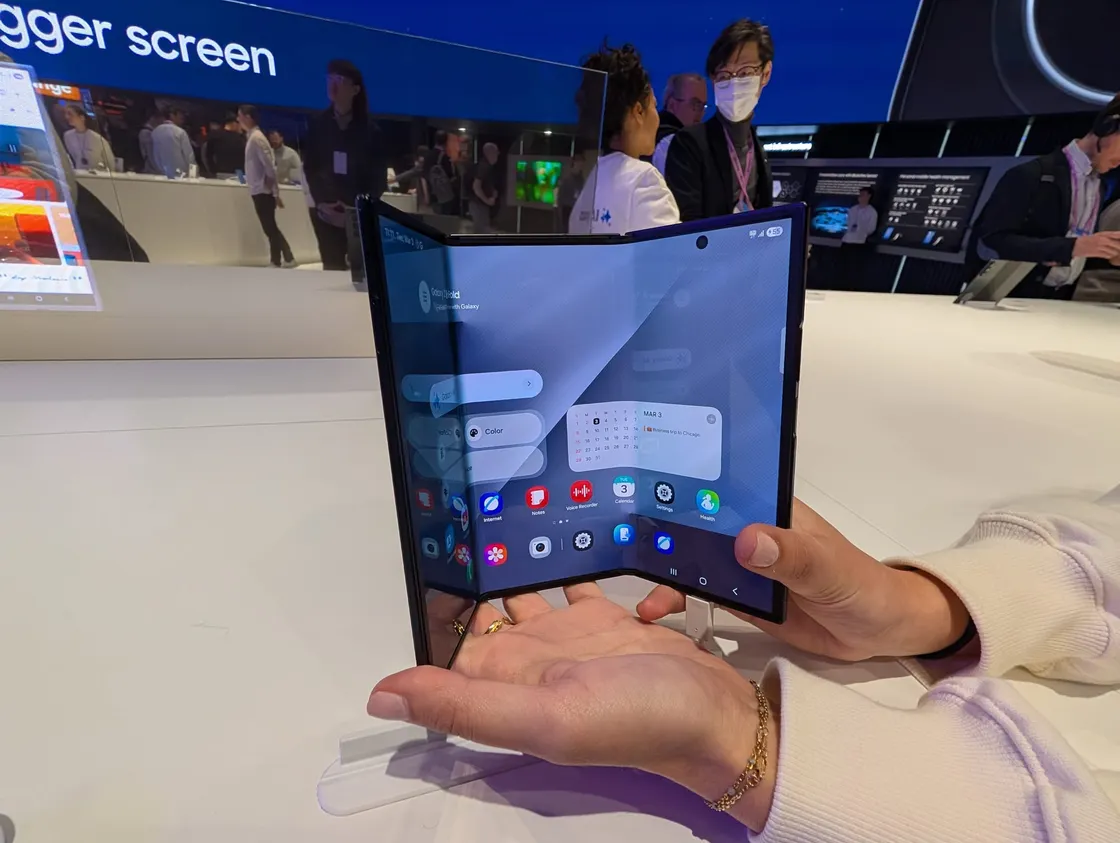MWC 2026: estivemos com o novo Samsung Galaxy Z TriFold!