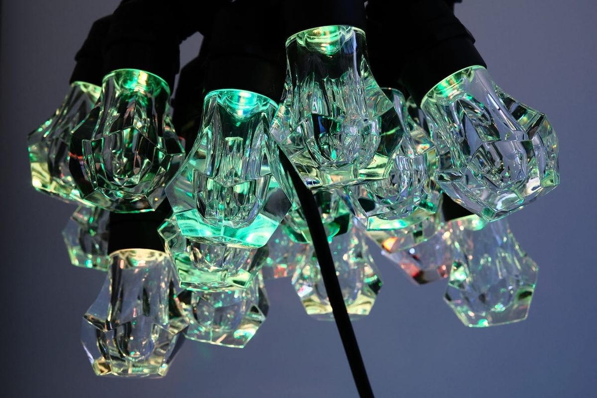 Conhece as luzes Nanoleaf Matter Smart Multicolor Outdoor String Lights