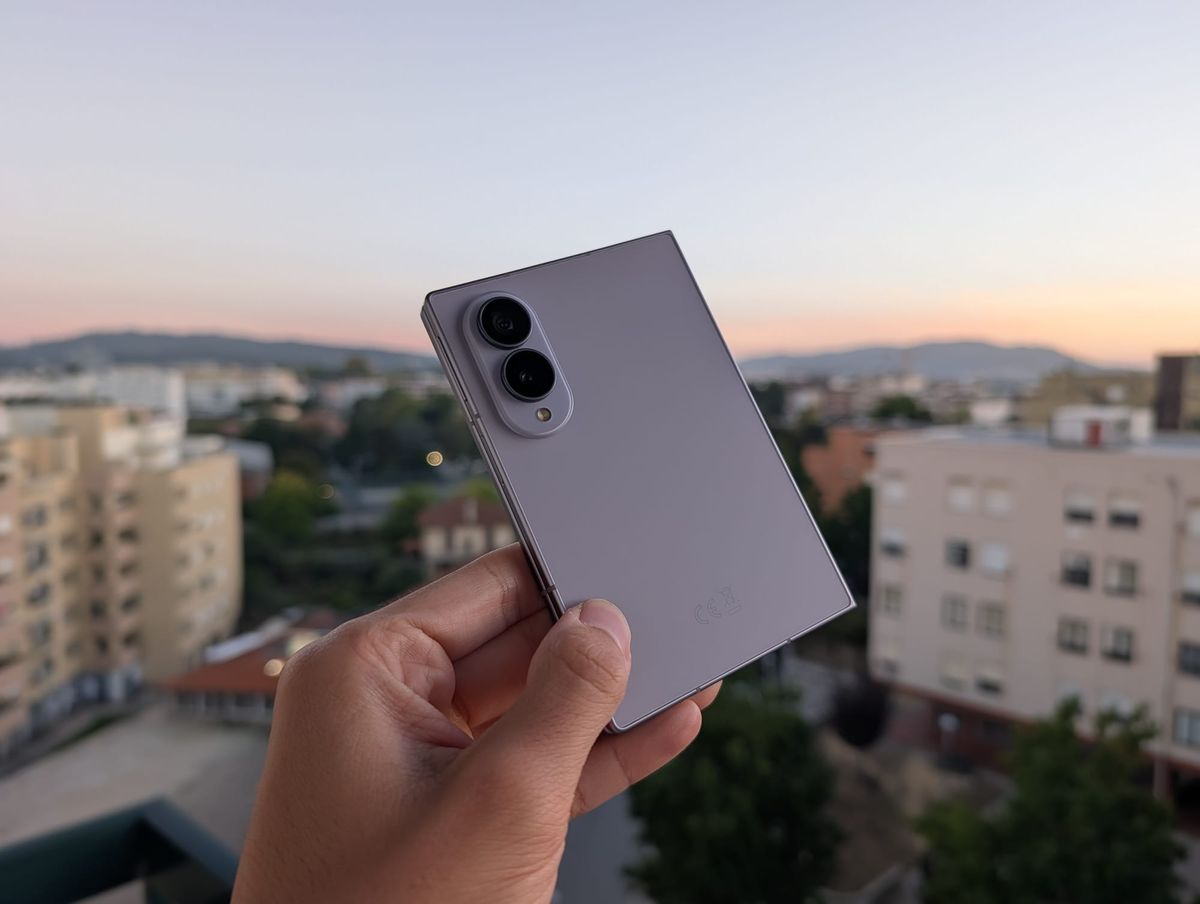 Segundo a Samsung, o maior impulsionador das vendas do Galaxy Z Fold8 foi o iPhone Duo,