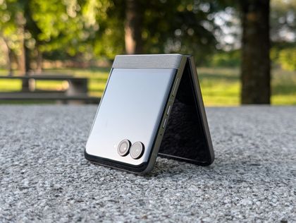 Motorola Razr 70 (Review):  O flip amigo da carteira