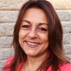 profile photo of Linden Mary Kemkaran