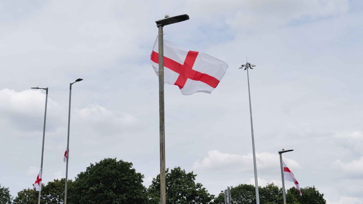 Damage bills mount from Kent’s lamppost flags