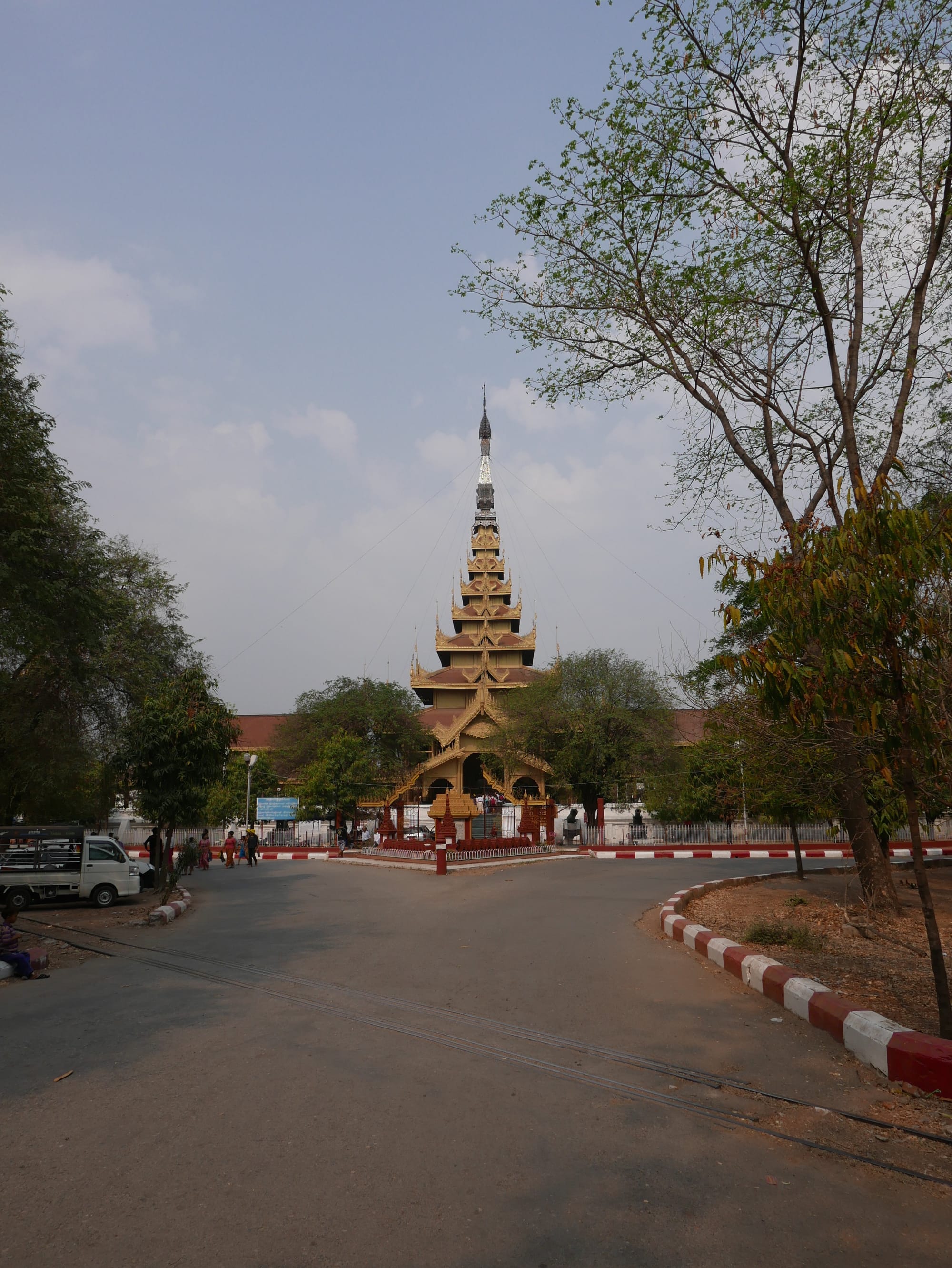 Photo by Author — first sight of the palace 