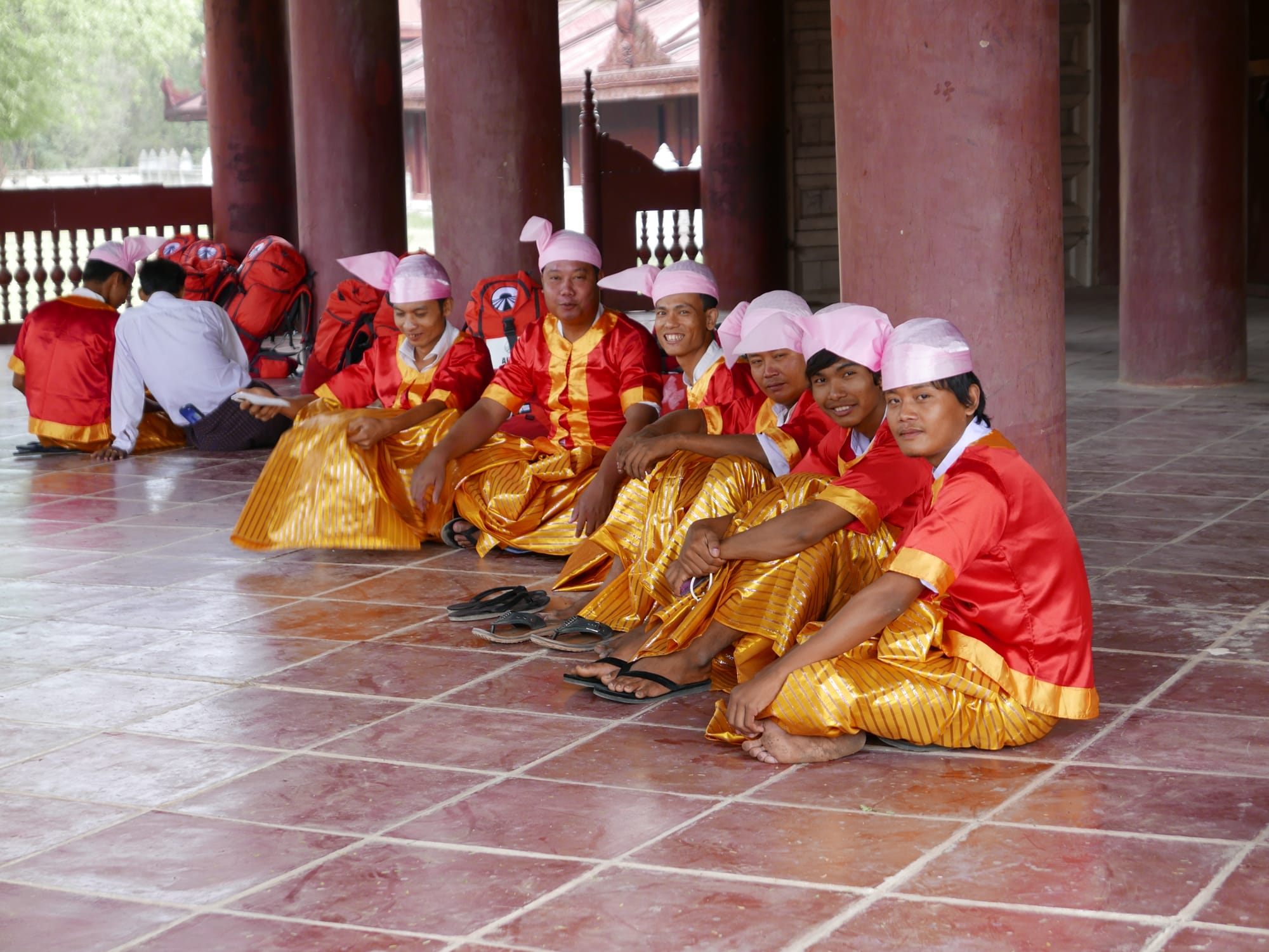 Photo by Author — some visitors to the palace