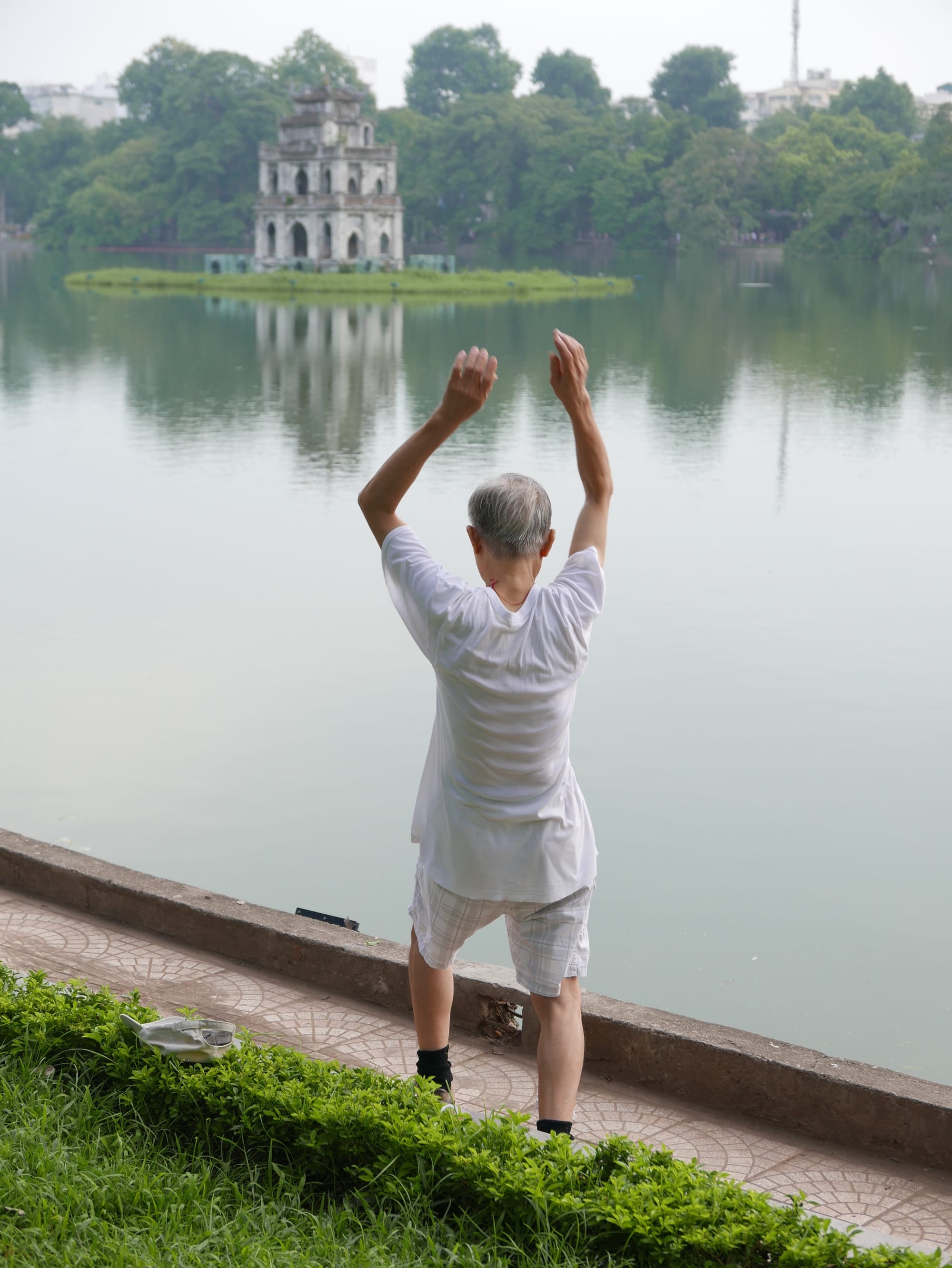Photo by Author — Hồ Hoàn Kiếm (Hoan Kiem Lake), Đinh Tiên Hoàng (Lê Thái Tổ), Hoàn Kiếm, Thành Phố Hà Nội, Hanoi, Vietnam