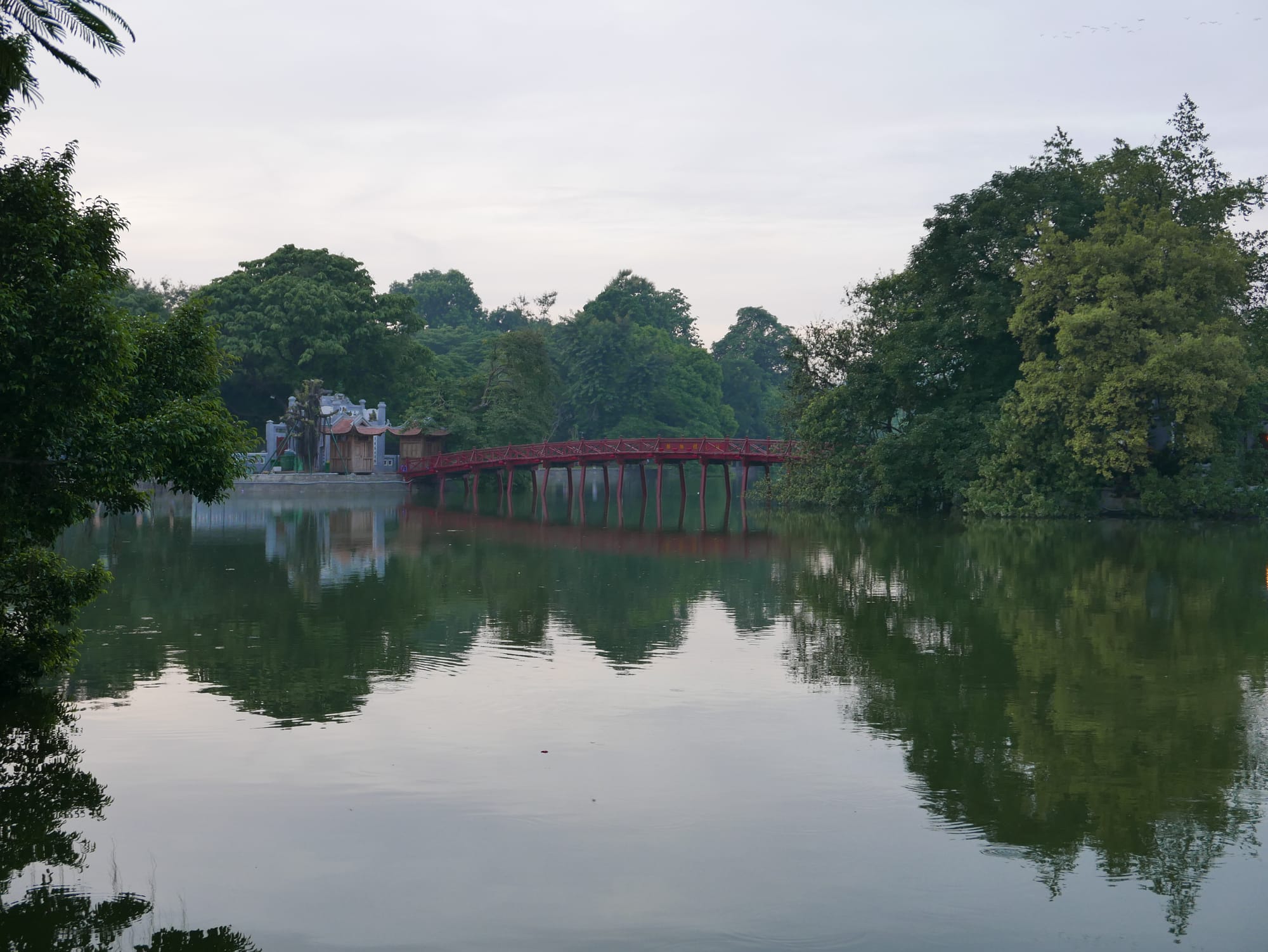 Photo by Author — Hồ Hoàn Kiếm (Hoan Kiem Lake), Đinh Tiên Hoàng (Lê Thái Tổ), Hoàn Kiếm, Thành Phố Hà Nội, Hanoi, Vietnam