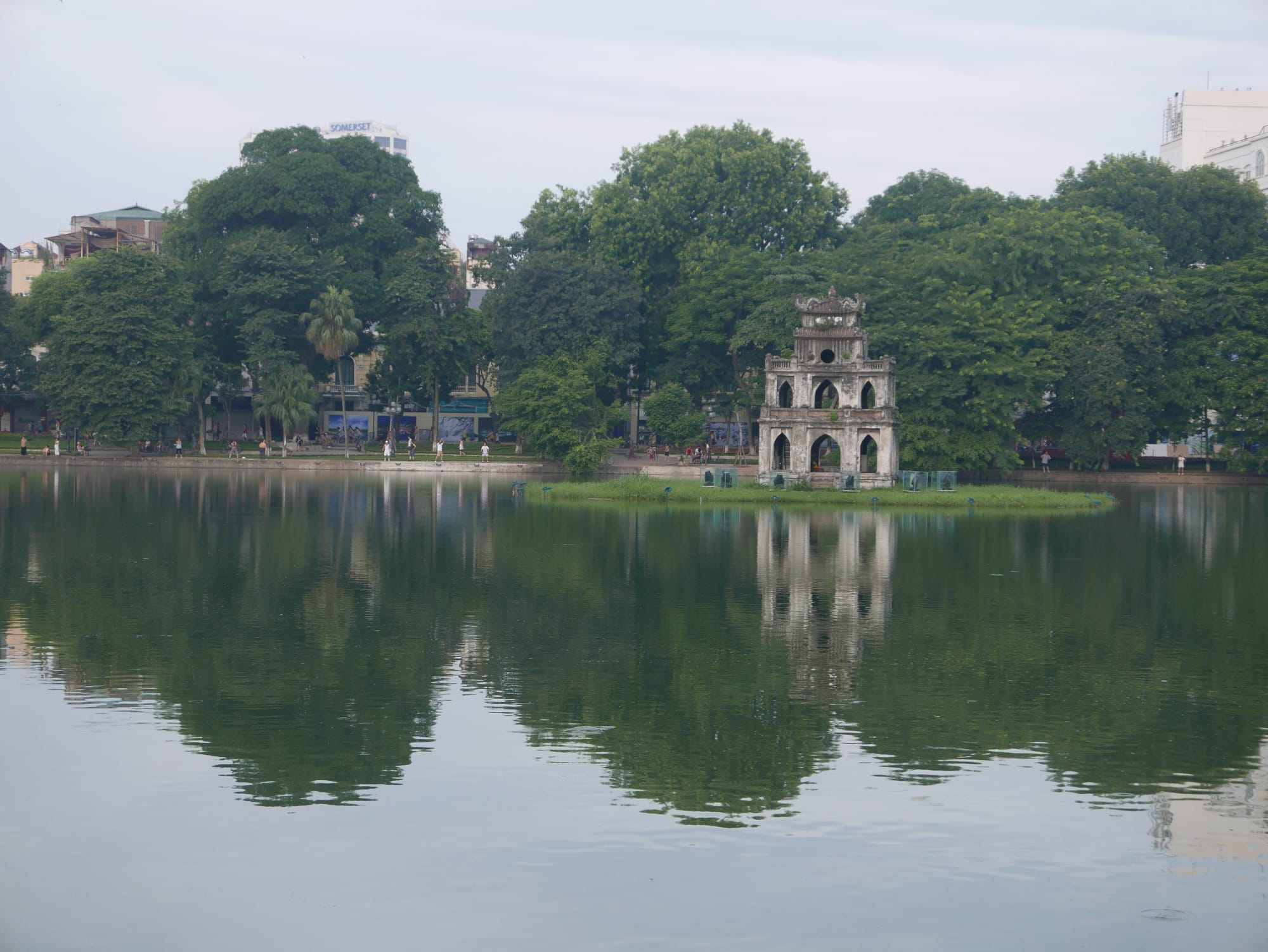 Photo by Author — Hồ Hoàn Kiếm (Hoan Kiem Lake), Đinh Tiên Hoàng (Lê Thái Tổ), Hoàn Kiếm, Thành Phố Hà Nội, Hanoi, Vietnam