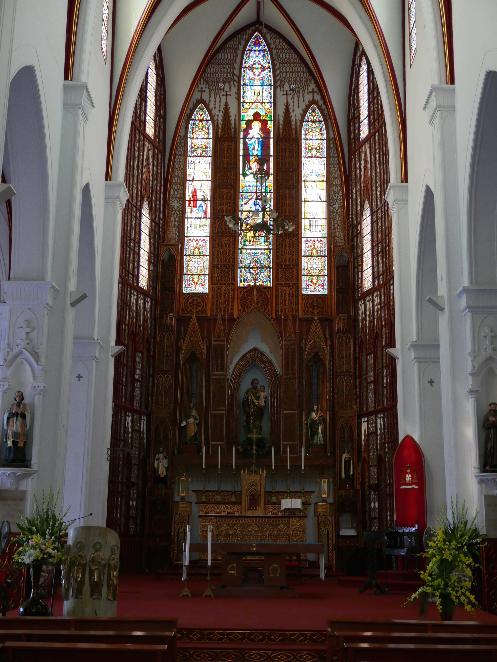 Photo by Author — the altar — Nhà Thờ Lớn (St. Joseph's Cathedral), 40 Nha Chung (Nhà Thờ), Hoàn Kiếm, Thành Phố Hà Nội, Hanoi, Vietnam
