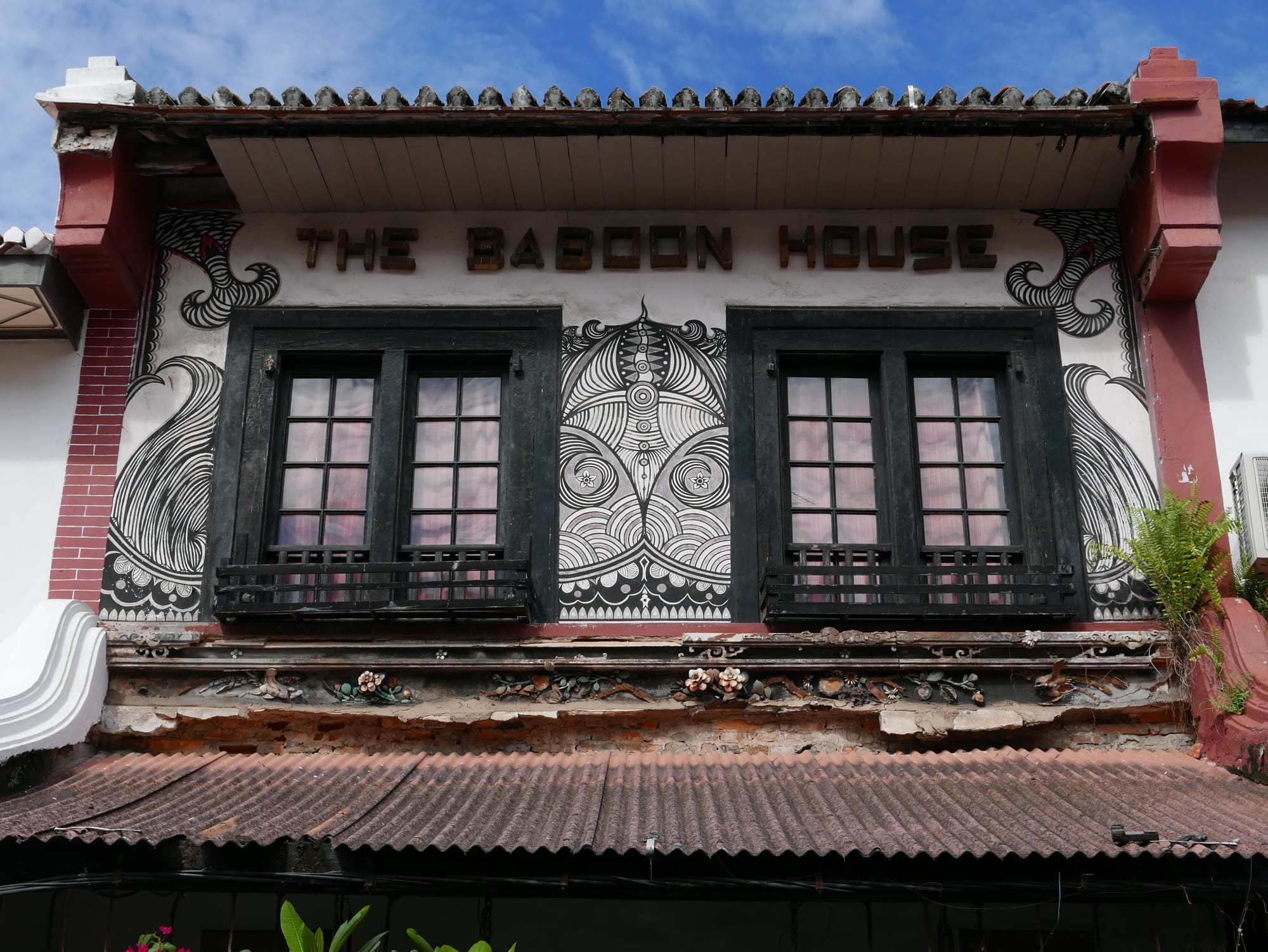 Photo by Author — funky artwork — Heeren Street, Malacca, Malaysia