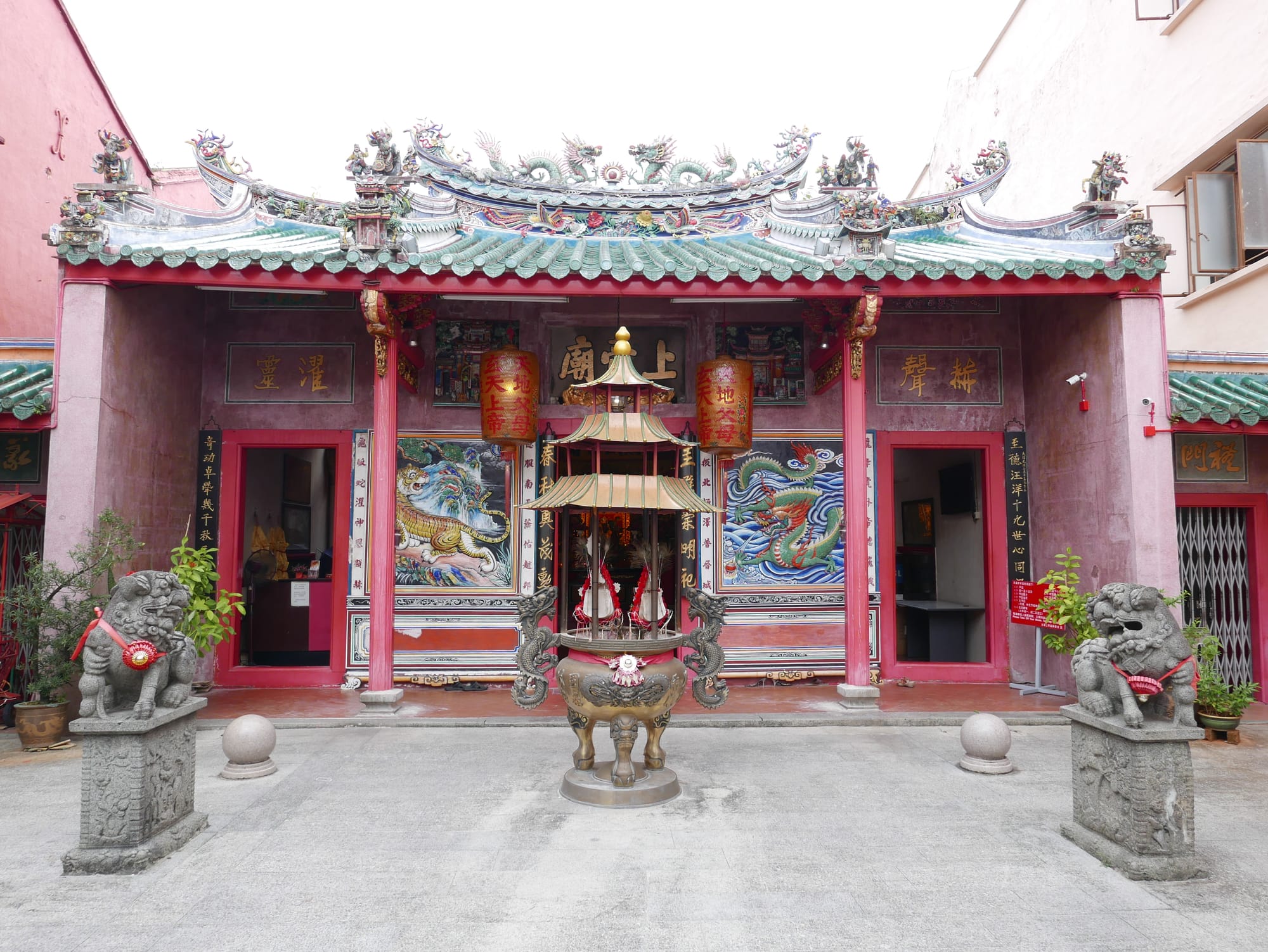 Photo by Author — Hiang Thian Siang Ti Temple, Kuching, Sarawak, Malaysia