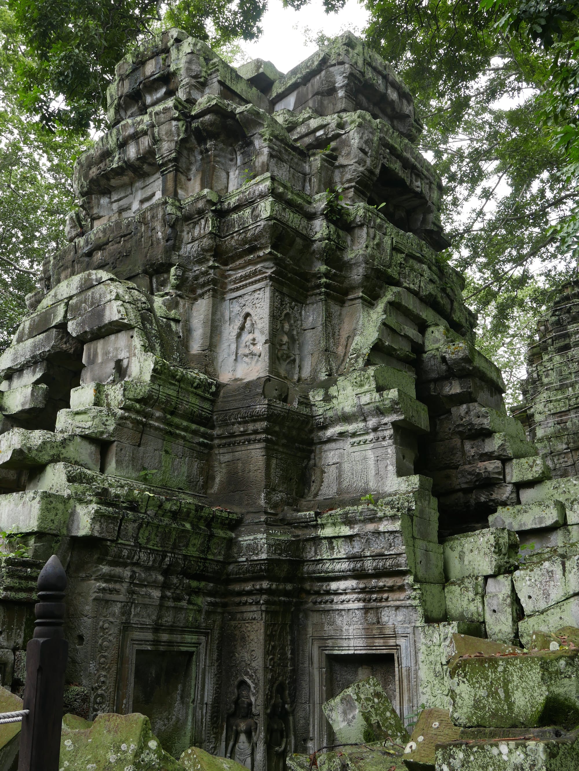 Photo by Author — Ta Prohm (ប្រាសាទតាព្រហ្ម), Angkor Archaeological Park, Angkor, Cambodia