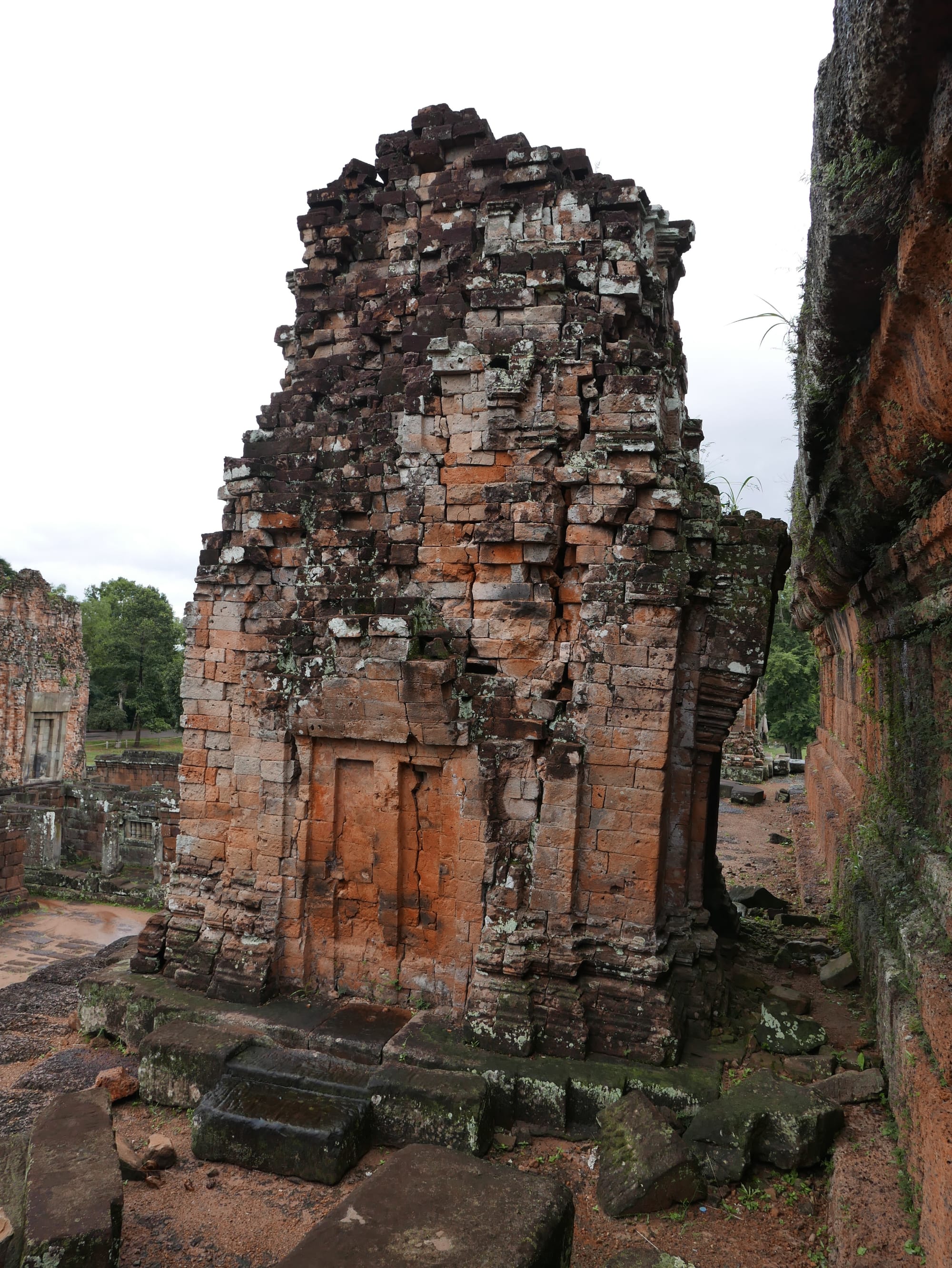 Photo by Author — Pre Rup (ប្រែរូប), Angkor Archaeological Park, Angkor, Cambodia