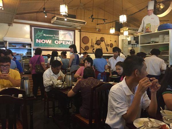 Eating out in Yangon (Rangoon)