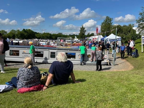A newbie at the Crick Boat Show 2024